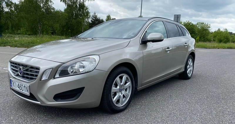 Volvo V60 cena 32900 przebieg: 238124, rok produkcji 2012 z Łapy małe 254